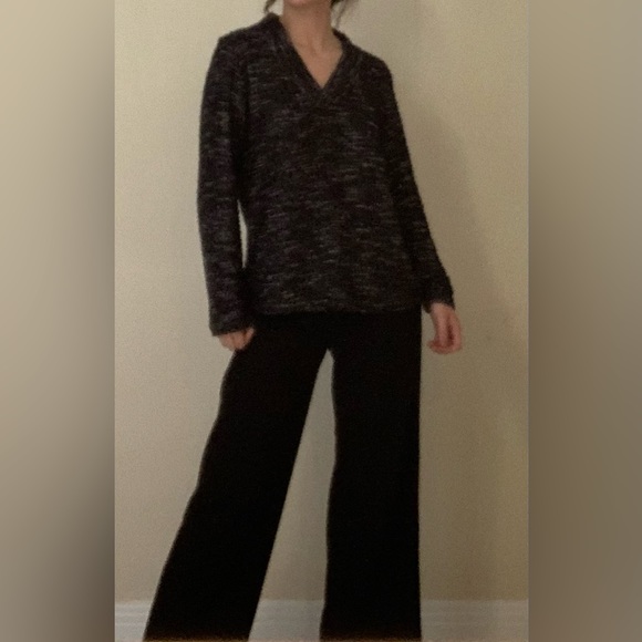 FDJ V-Neck Sweater - Picture 2 of 4